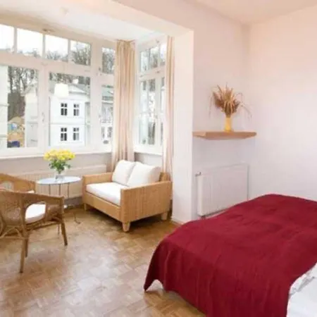 Duenenhaus Sellin (Rugen)